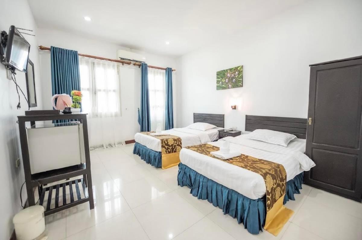 Subinh Hotel And Restaurant Pakse Exterior photo