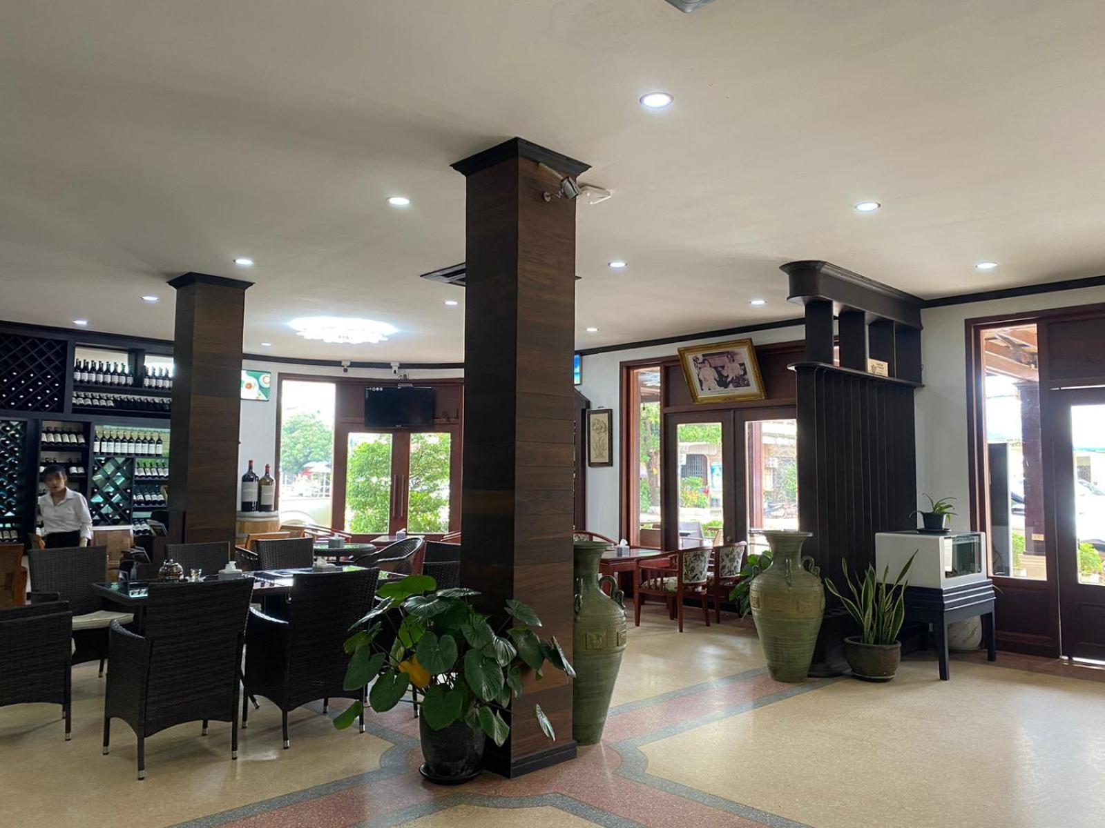 Subinh Hotel And Restaurant Pakse Exterior photo